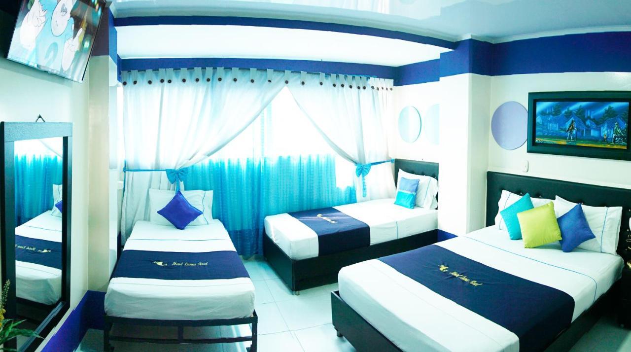 Hotel Luna Azul 弗洛伦西亚 外观 照片