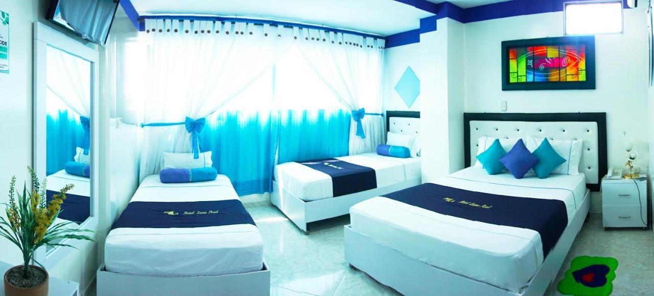 Hotel Luna Azul 弗洛伦西亚 外观 照片