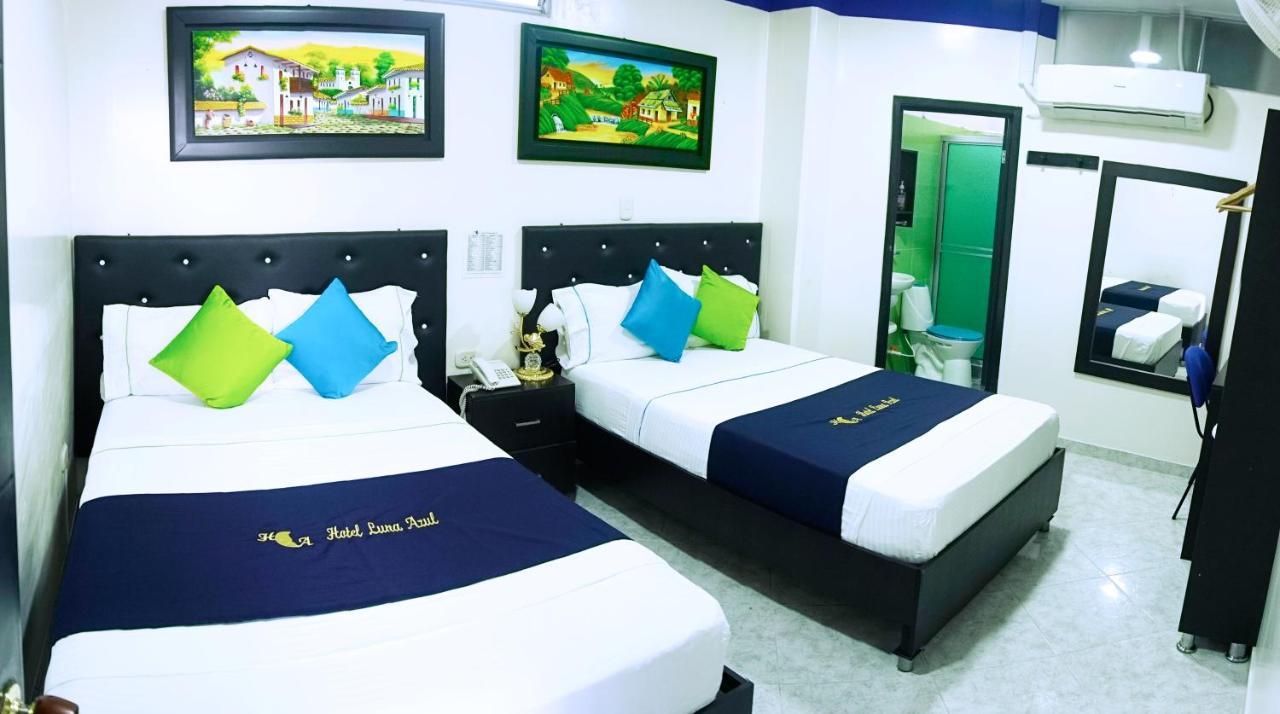 Hotel Luna Azul 弗洛伦西亚 外观 照片
