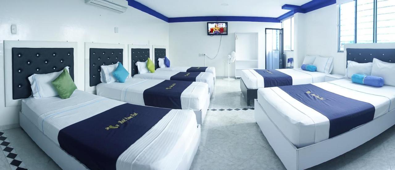 Hotel Luna Azul 弗洛伦西亚 外观 照片
