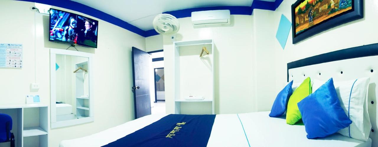 Hotel Luna Azul 弗洛伦西亚 外观 照片