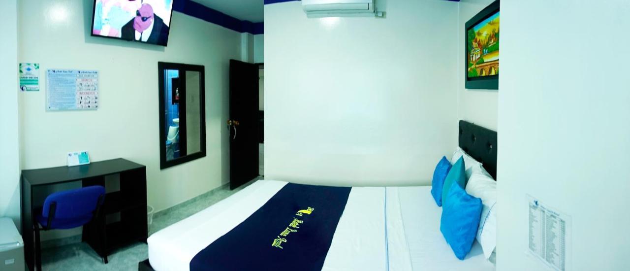 Hotel Luna Azul 弗洛伦西亚 外观 照片
